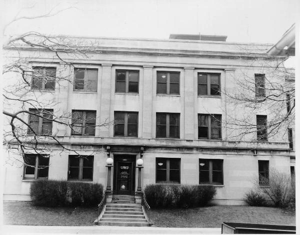Sheriff's building in the 1920s